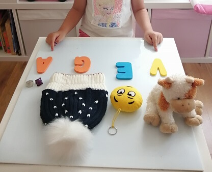 lectoescritura-palabras-objetos Formación de palabras con objetos - aprendizaje de la lectoescritura