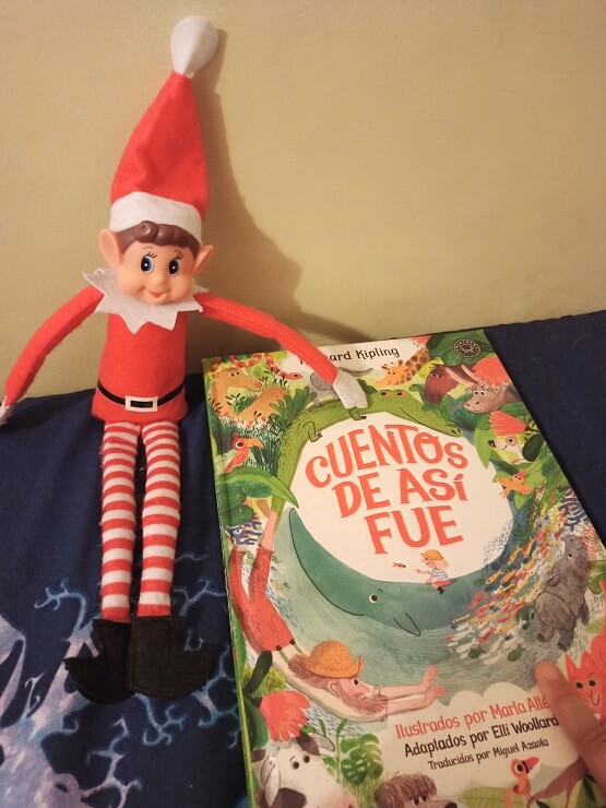 Klaus, con el libro "Cuentos de así fue"